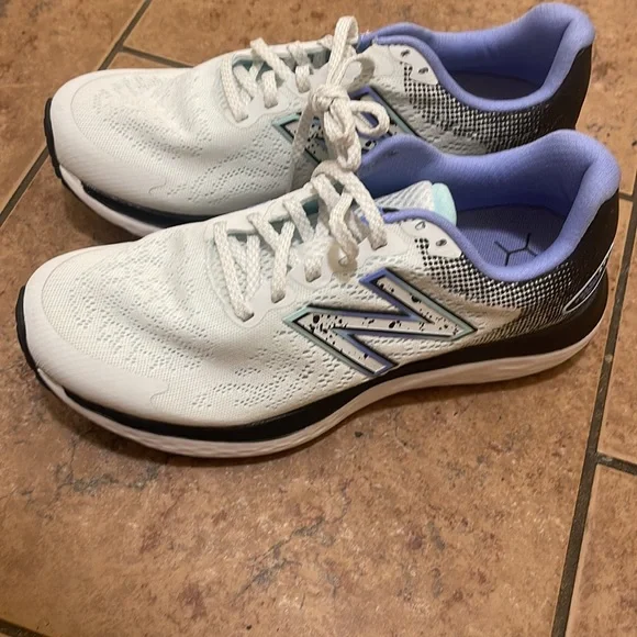 New Balance size 7 in white with black, lavender and light blue. - Picture 2 of 4